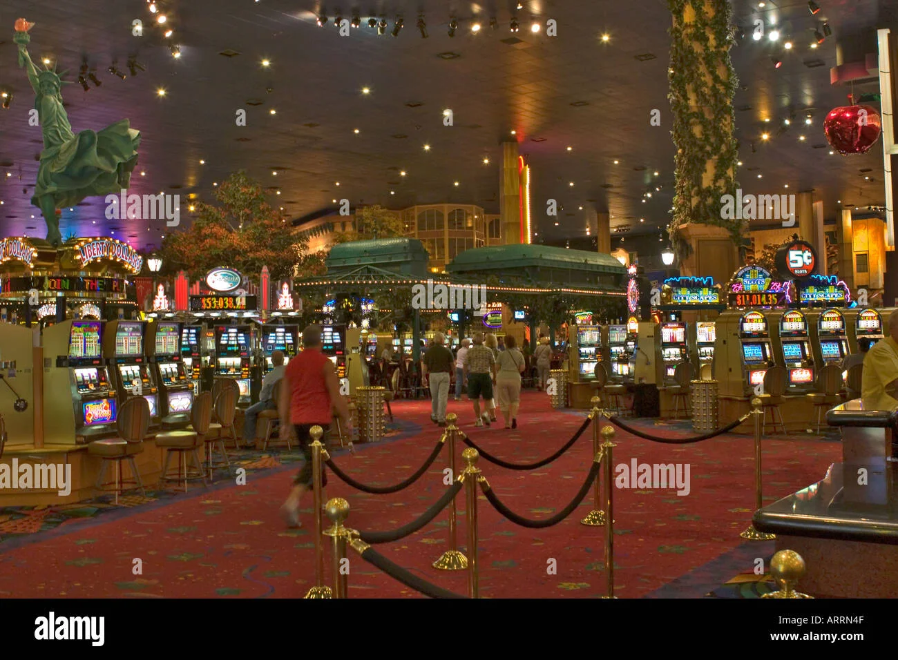 Tether slots